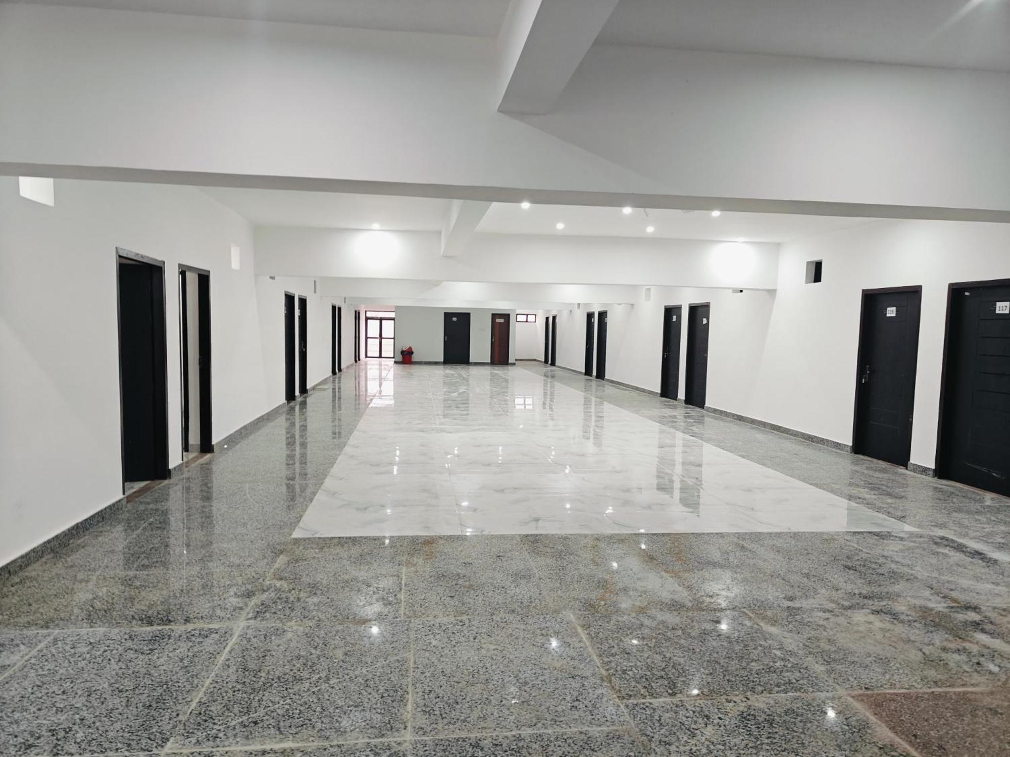 Non Ac Near Iim College Guest house *